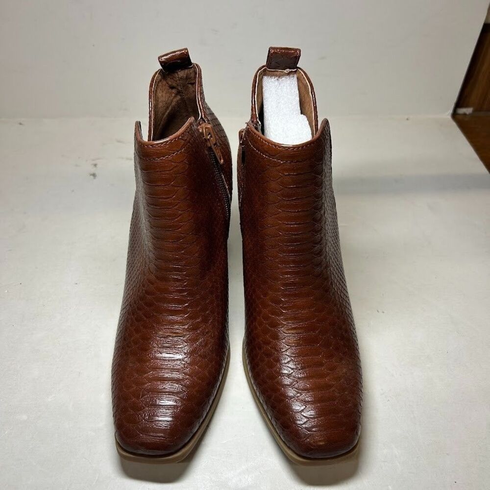 Sun Stone Womens 7 M Walnut Textured Pollyy Faux Leather Ankle Booties NIB HX8 - Picture 5 of 5